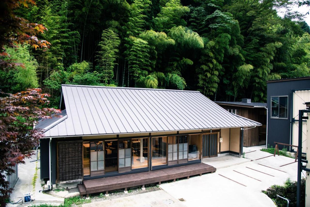 山の中の一棟貸切宿 五番地 Nambu (Yamanashi) エクステリア 写真